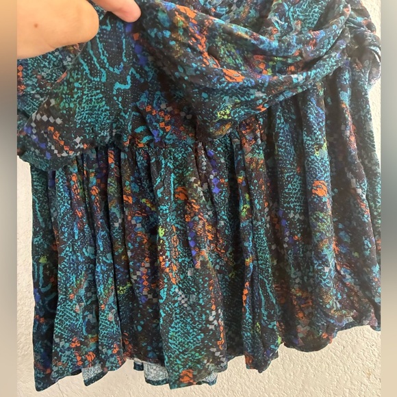 Free People Saturday Sun Mini Skirt Who is She
Combo 10 - Picture 10 of 16